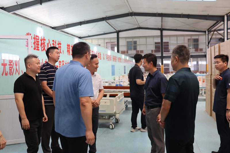 歡迎國家發(fā)改委及鎮(zhèn)政府領(lǐng)導蒞臨辰宏集團指導